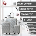 "Silver" Travel bag set of 3 different sizes /مجموعة حقائب السفر 3 احجام مختلفة (لون الفضي)