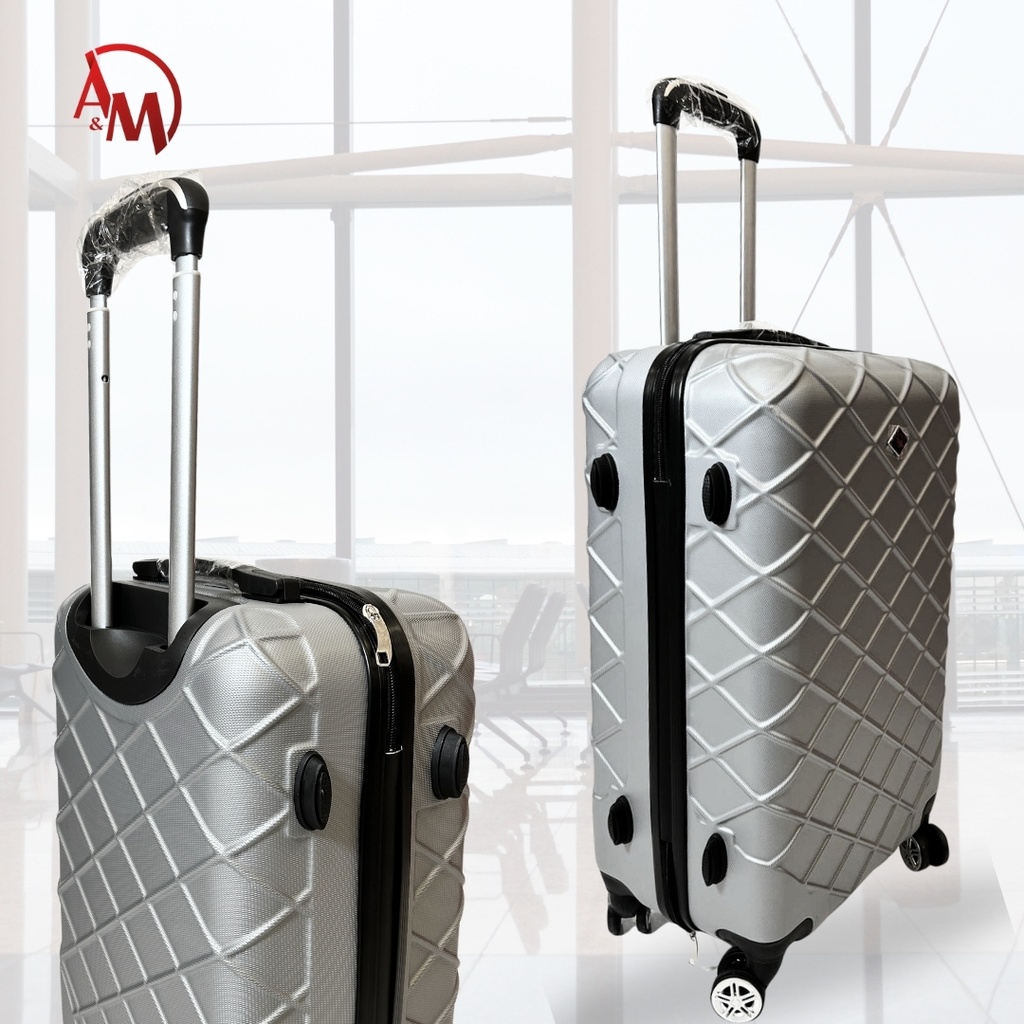 TRAVEL BAG SINGLE ZIPPER MEDIUM "SILVER"/حقيبة سفر بسحاب واحد متوسطة "فضي"