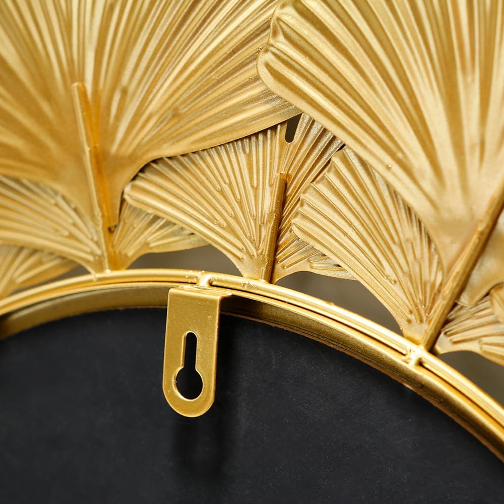 Gold Wall Mirror / مرآة الحائط الذهبية