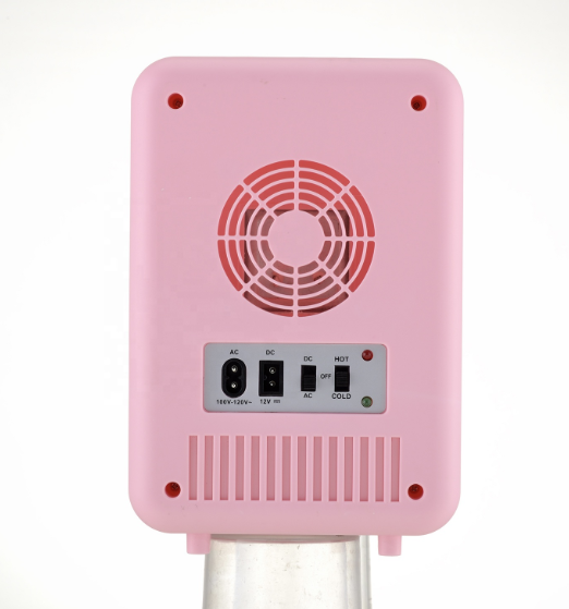 Portable Mini Fridge 5L /ثلاجة صغيرة محمولة سعة 5 لتر 