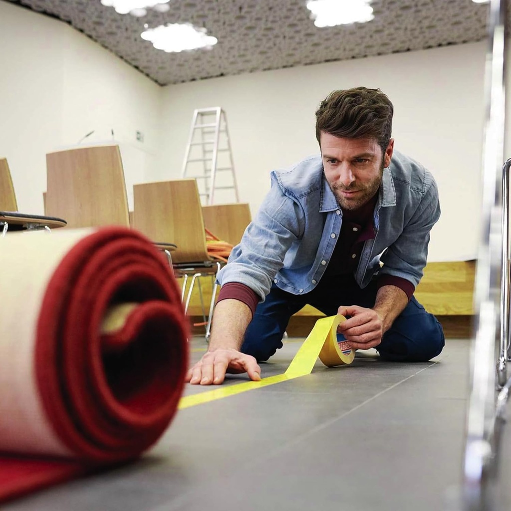 mesh tape  / لصاق متعدد الاستخدام 