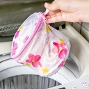 CLOTHES WASHING BAG/حقيبة غسيل الملابس