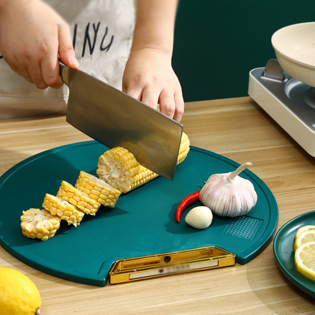Circular Chopping Board / لوح التقطيع الدائري