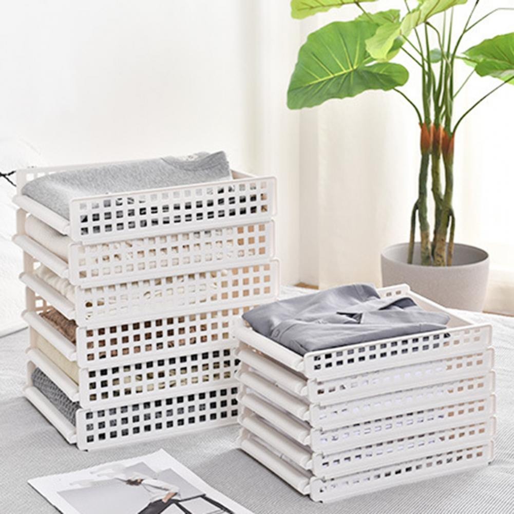 Clothes Organizing Racks/رفوف تنظيم الملابس