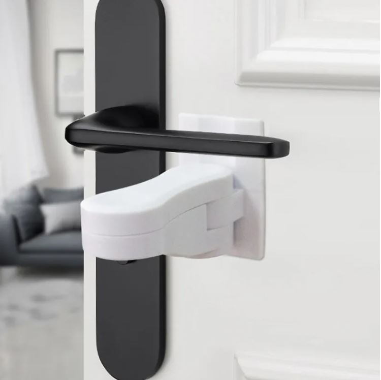 DOOR LEVER LOCK / أداة قفل الأبواب