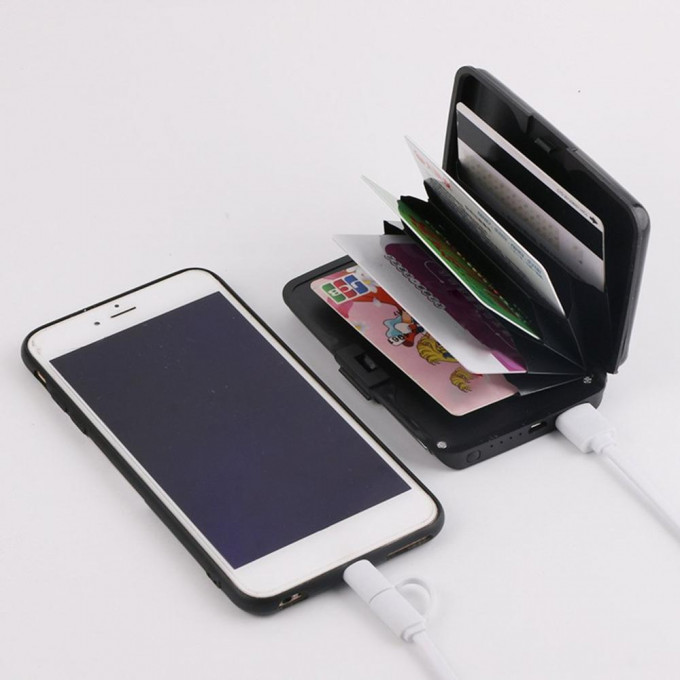 E-CHARGE WALLET/محفظة مع باور بانك