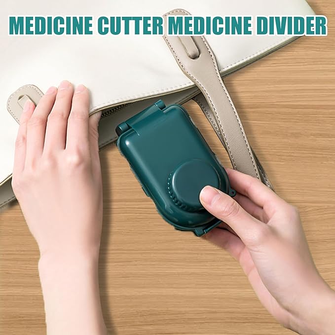 FOLDING MEDICINE ORGANIZER / منظم الأدوية القابل للطي

