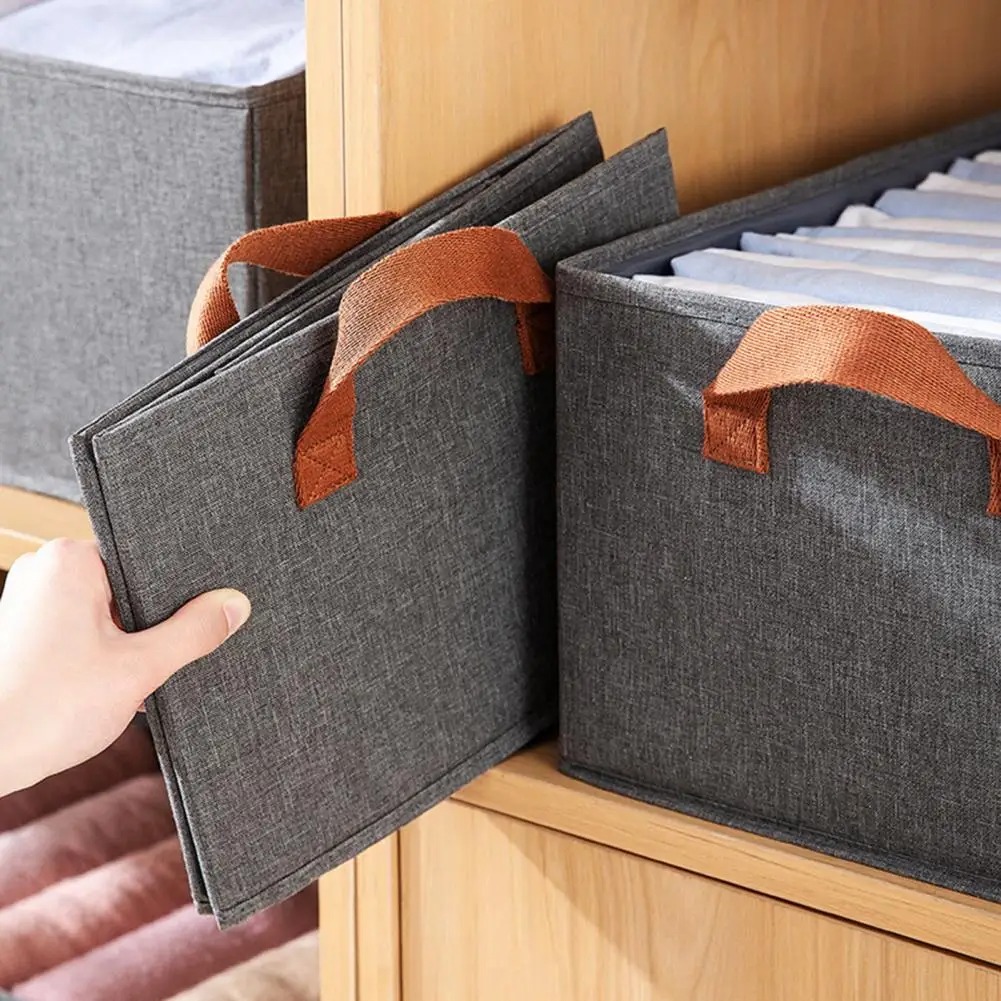 Foldable Clothes Organizer / منظم الملابس القابلة للطي