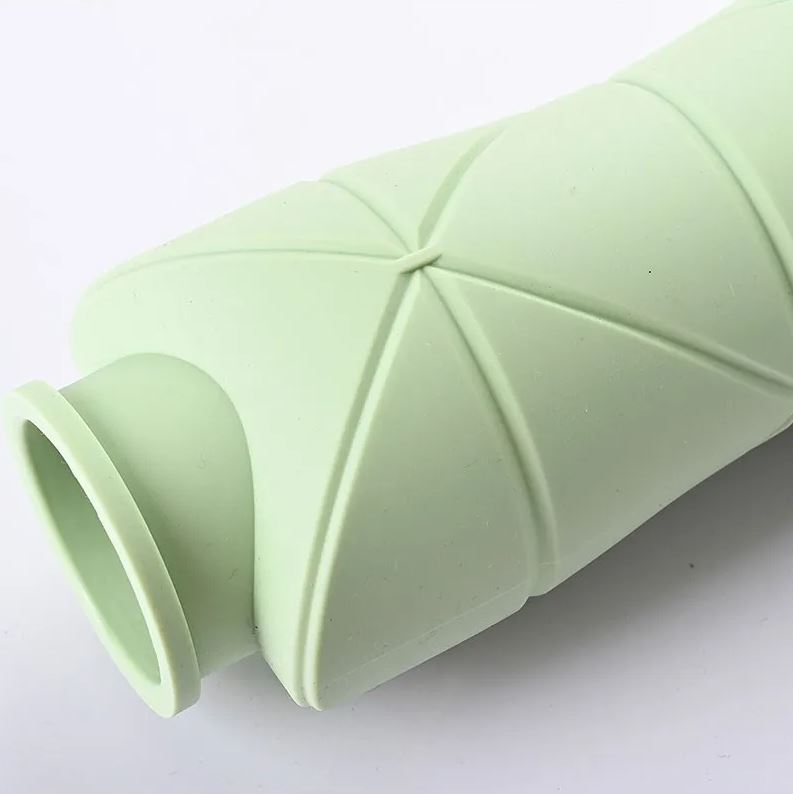 Foldable Water Bottle / علبة مياه قابلة للطي