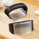 GARLIC PRESS / أداة هرس الثوم