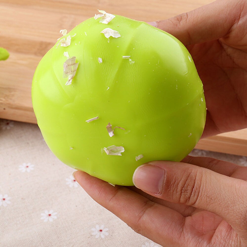 Garlic Peeler / مقشرة الثوم