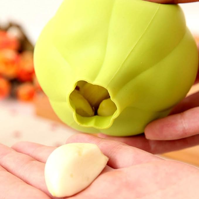 Garlic Peeler / مقشرة الثوم