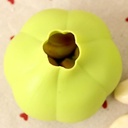 Garlic Peeler / مقشرة الثوم