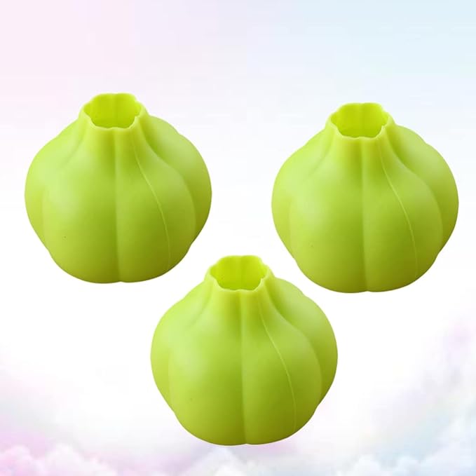 Garlic Peeler / مقشرة الثوم