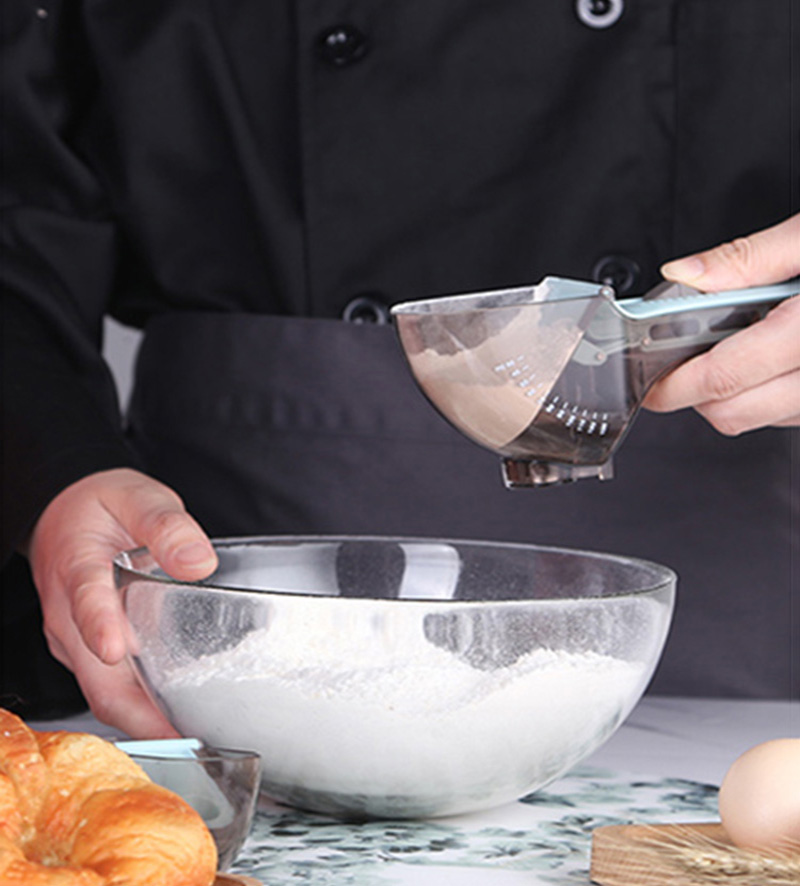 PLASTIC ENGRAVING MEASURING SPOON/ملعقة القياس