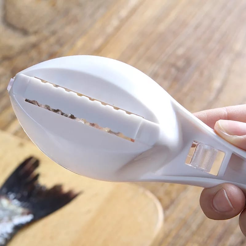 PRACTICAL FISH SCALE SCRAPER/أداة تقشير السمك