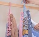 SCARF HANGER/علاقة الوشاح