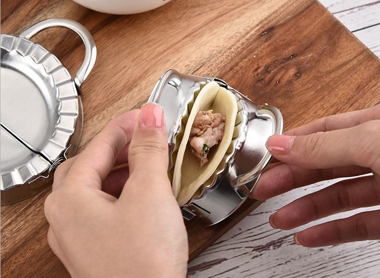 STAINLESS STEEL PASTRY MAKER BIG/ صانعة الفطائر ستانستيل الحجم الكبير