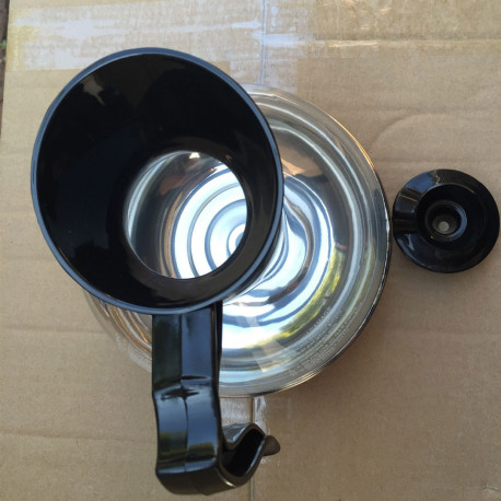 TEA POT / إبريق الشاي