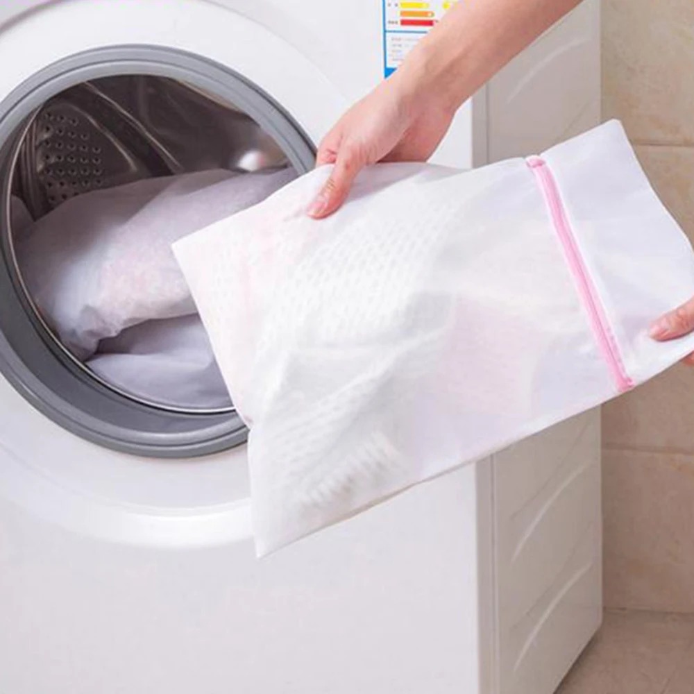 CLOTHES WASHING BAG/كيس غسيل الملابس