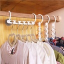 TRIPLES CLOSET SPACE/مساحة خزانة ثلاثية