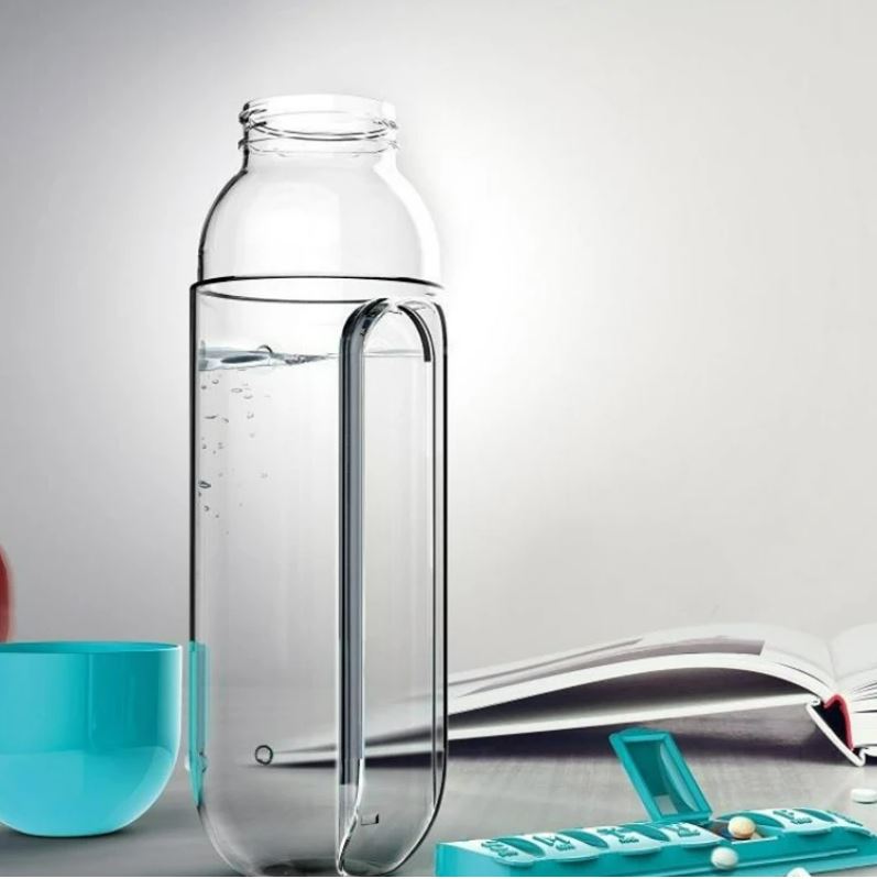 WATER BOTTLE WITH PILL BOX / علبة المياه مع منظم للأدوية