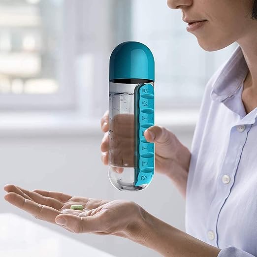 WATER BOTTLE WITH PILL BOX / علبة المياه مع منظم للأدوية