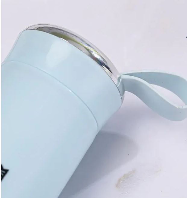 WATER BOTTLE/علبة المياه