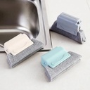 WINDOW CLEANING BRUSH / أداة تنظيف الأماكن الضيقة