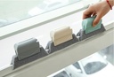 WINDOW CLEANING BRUSH / أداة تنظيف الأماكن الضيقة