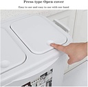 Wheeled trash can/سلة المهملات بالعجلات