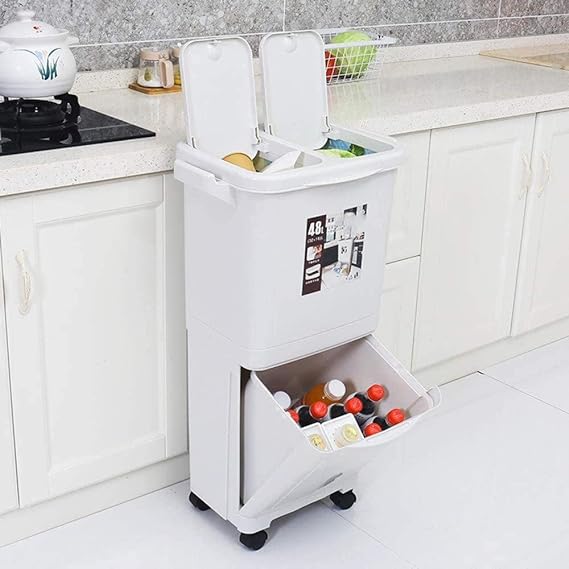 Wheeled trash can/سلة المهملات بالعجلات