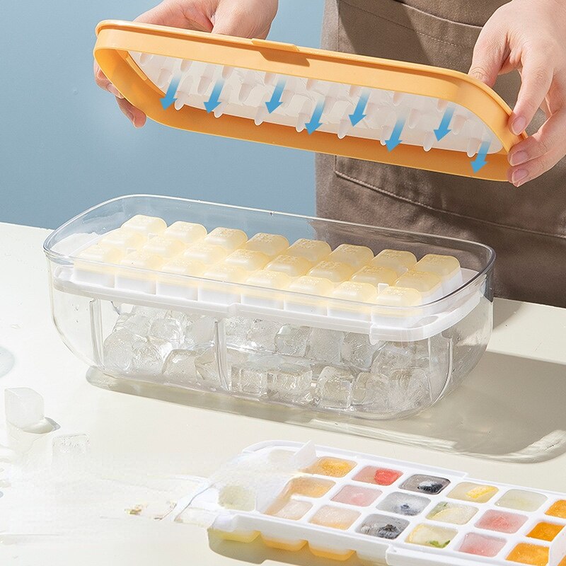 ice cube making box/صندوق عمل مكعبات الثلج