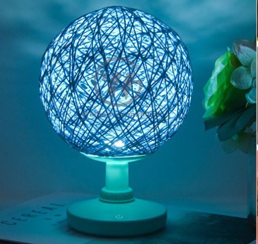 FASHION TABLE LAMP / مصباح المكتب