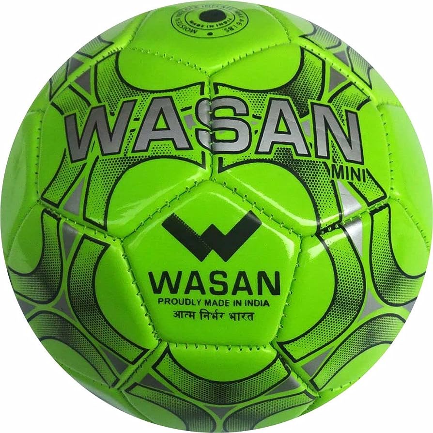 Football small size /كرة قدم صغيرة الحجم