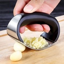 GARLIC PRESS / أداة هرس الثوم