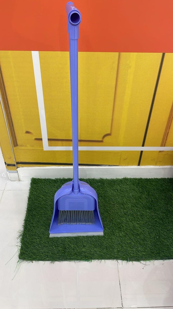 FLORA DUSTPAN WITH BROOM SET/ مكنسة متعددة الاستخدام 