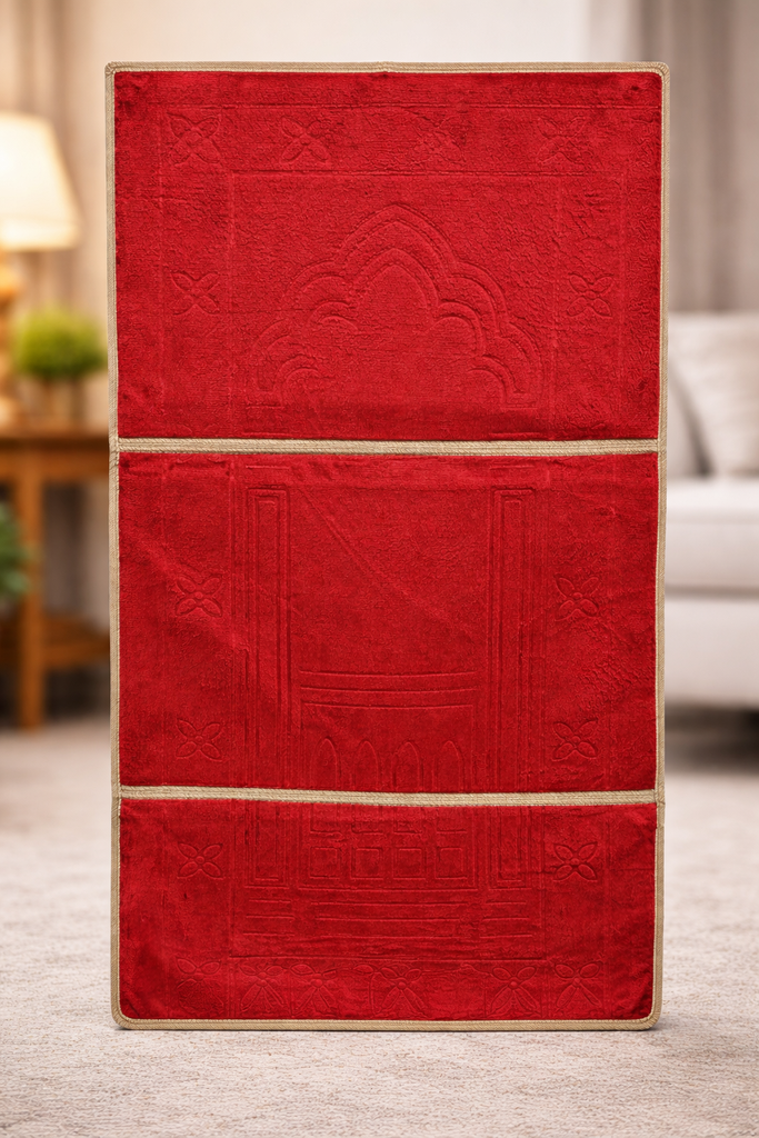 PRAYER MAT/سجادة الصلاة