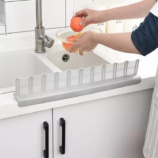 SPLASH PROOF BAFFLE / حاجز منع تطاير الماء