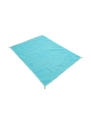 This trekking mat is sand-repellent/بساط الرحلات مقاوم للرمال