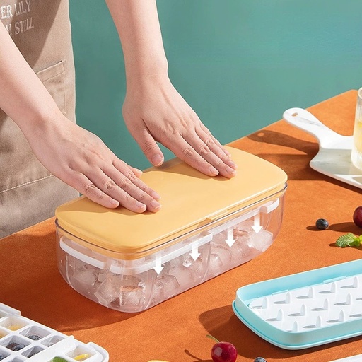 ice cube making box/صندوق عمل مكعبات الثلج