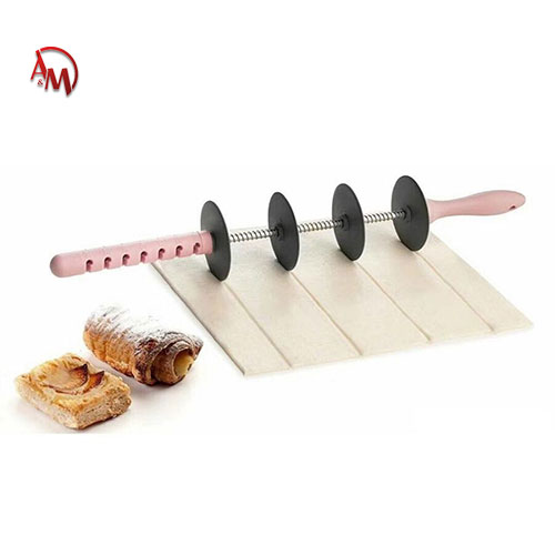[AM-0254] BLADE ROLLER FOR BREAD/قطاعة العجين