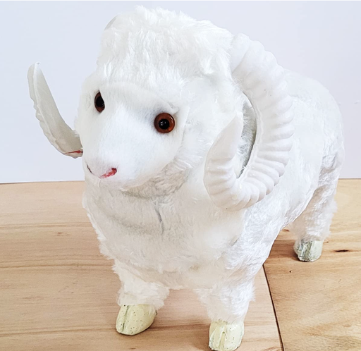 [AM-6589] LITTLE SHEEP TOY STATUE /تمثال لعبة الخروف الصغير