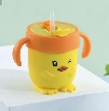 baby milk cup / كوب شرب للطفل